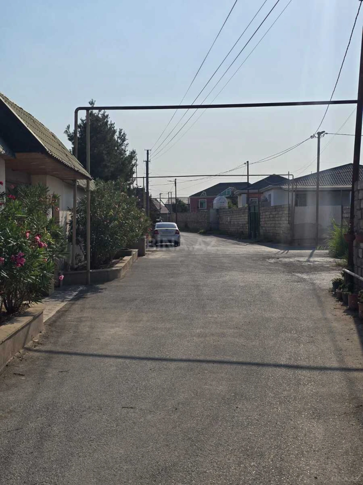 Satılır 5 otaqlı həyət evi 240 m²