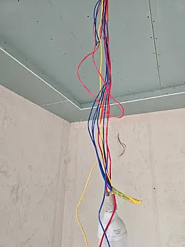 Satılır 5 otaqlı həyət evi 240 m²