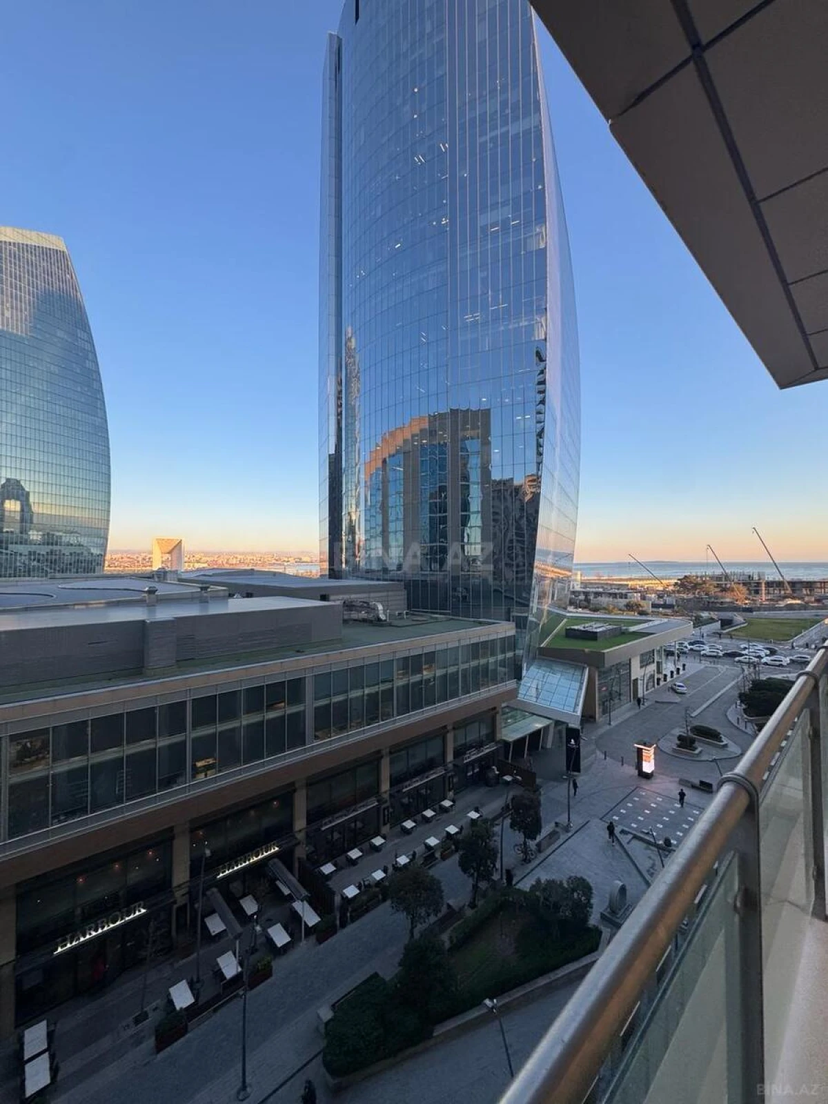 Kirayə verilir 3 otaqlı mənzil 120 m²