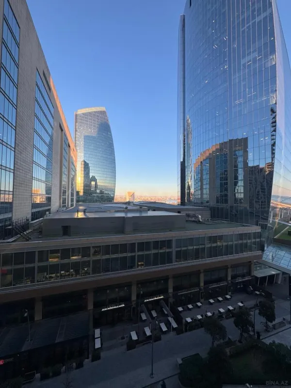 Kirayə verilir 3 otaqlı mənzil 120 m²