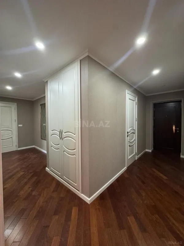 Kirayə verilir 3 otaqlı mənzil 120 m²