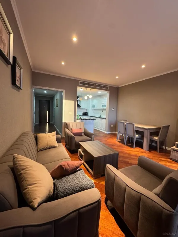 Kirayə verilir 3 otaqlı mənzil 120 m²