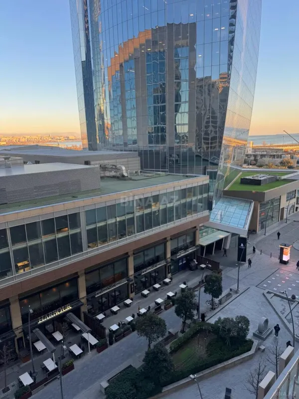 Kirayə verilir 3 otaqlı mənzil 120 m²