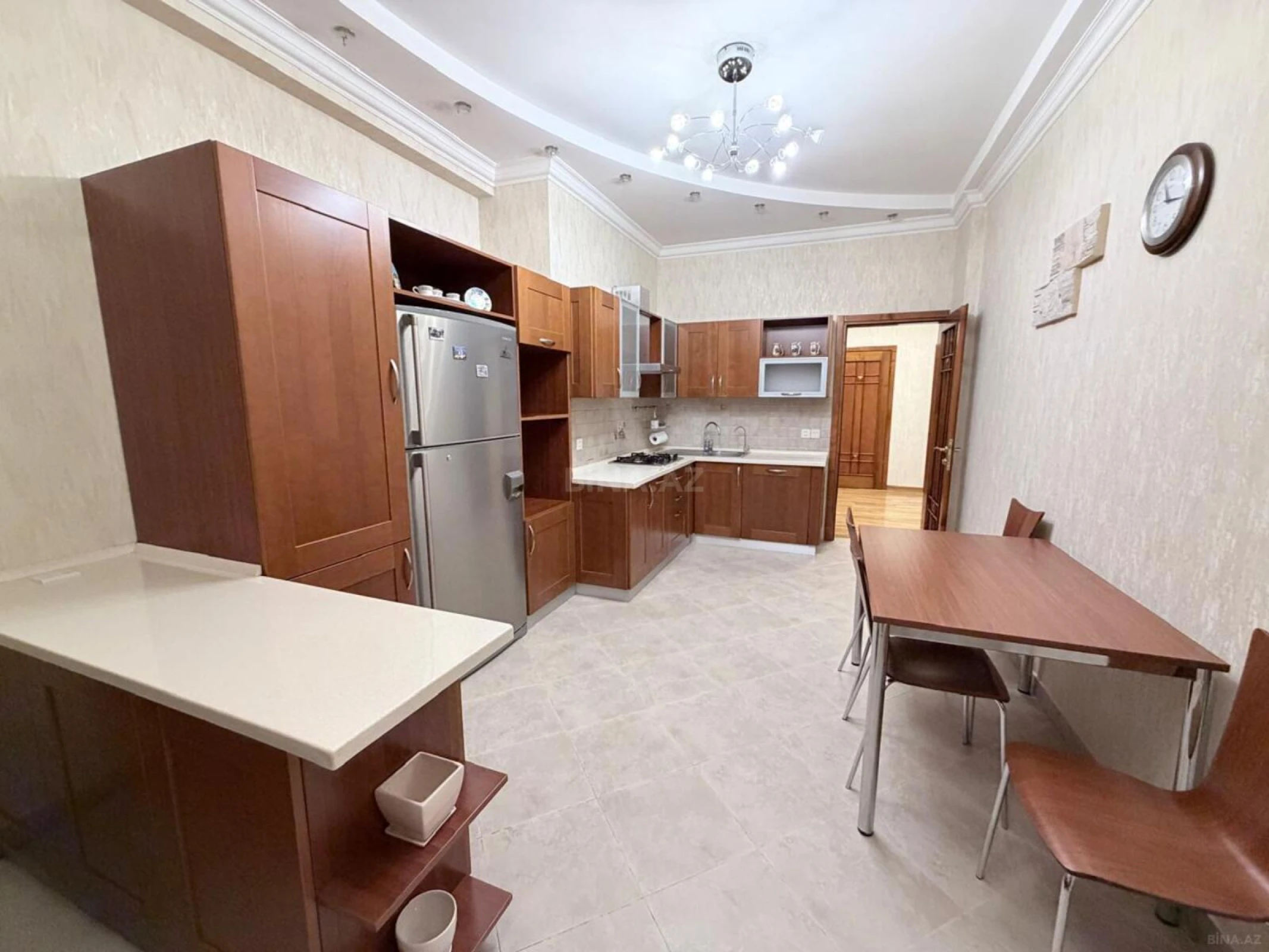 Satılır 3 otaqlı mənzil 120 m²