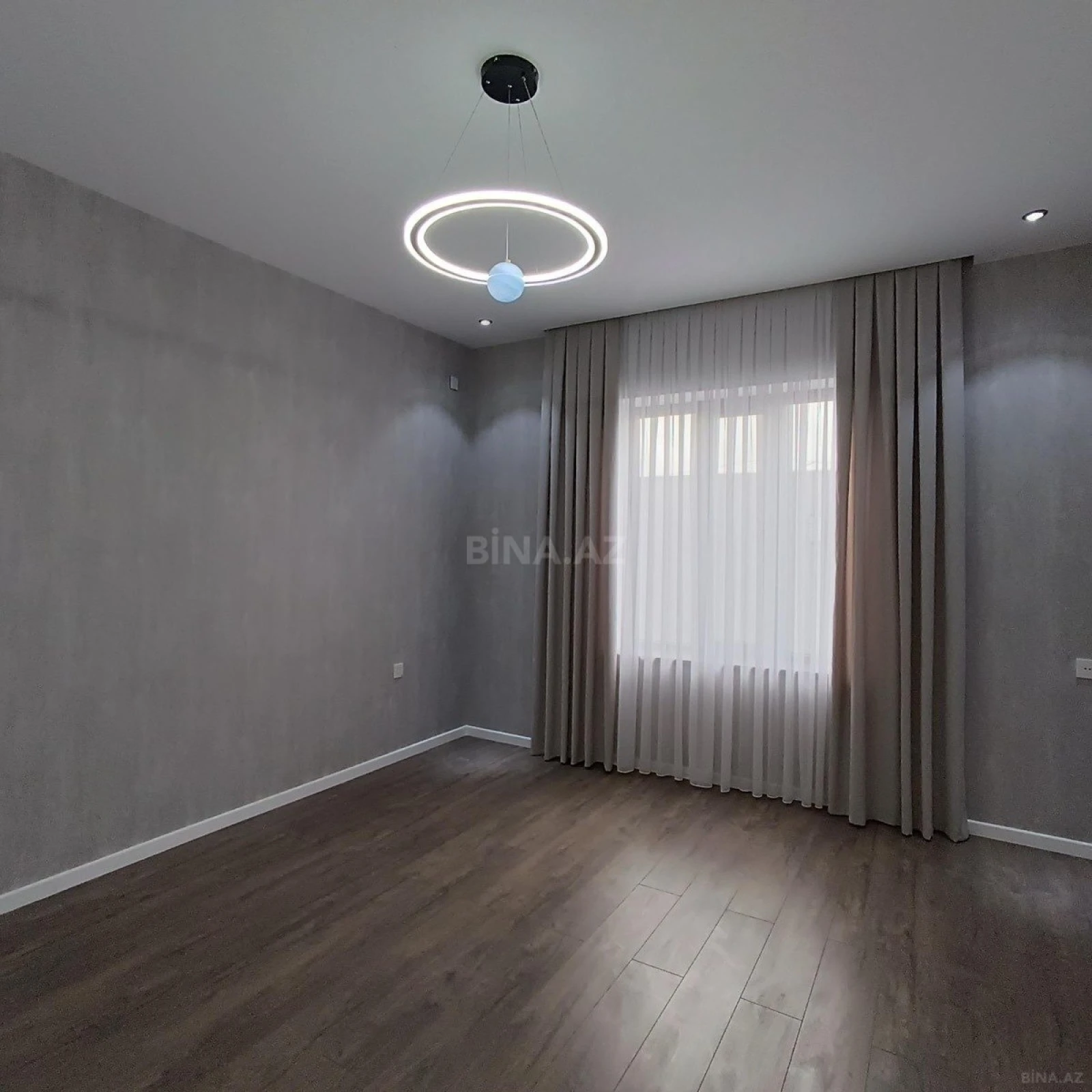 Satılır 4 otaqlı həyət evi 170 m²