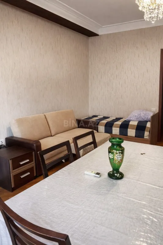 Satılır 2 otaqlı mənzil 95 m²