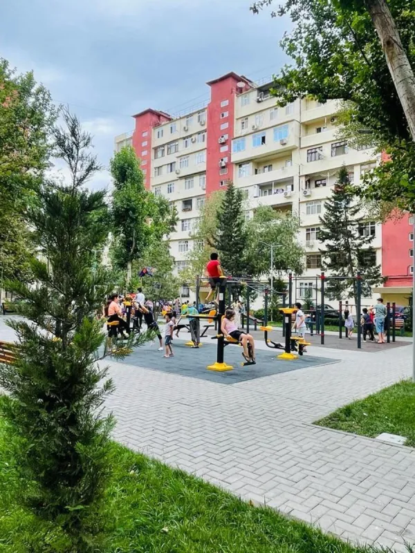 Satılır 4 otaqlı mənzil 110 m²