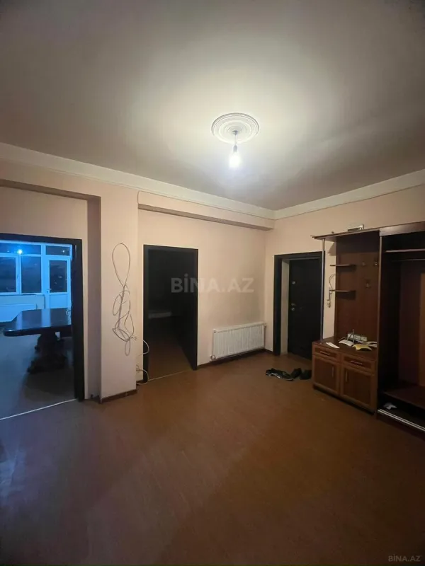 Kirayə verilir 3 otaqlı mənzil 130 m²