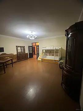 Kirayə verilir 3 otaqlı mənzil 130 m²