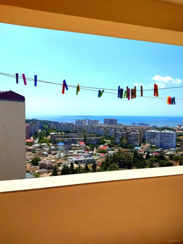 Kirayə verilir 2 otaqlı mənzil 83 m²