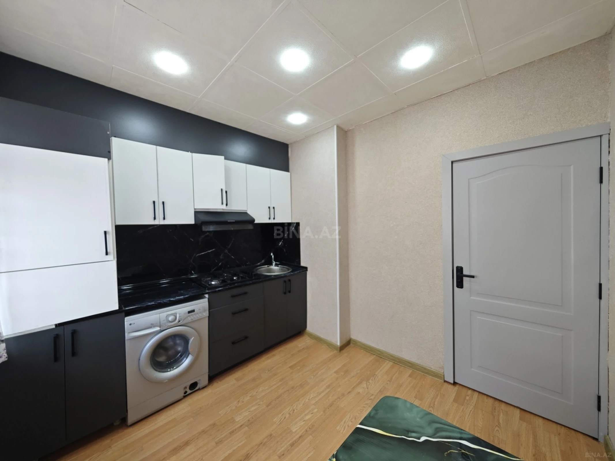 Satılır 2 otaqlı mənzil 60 m²