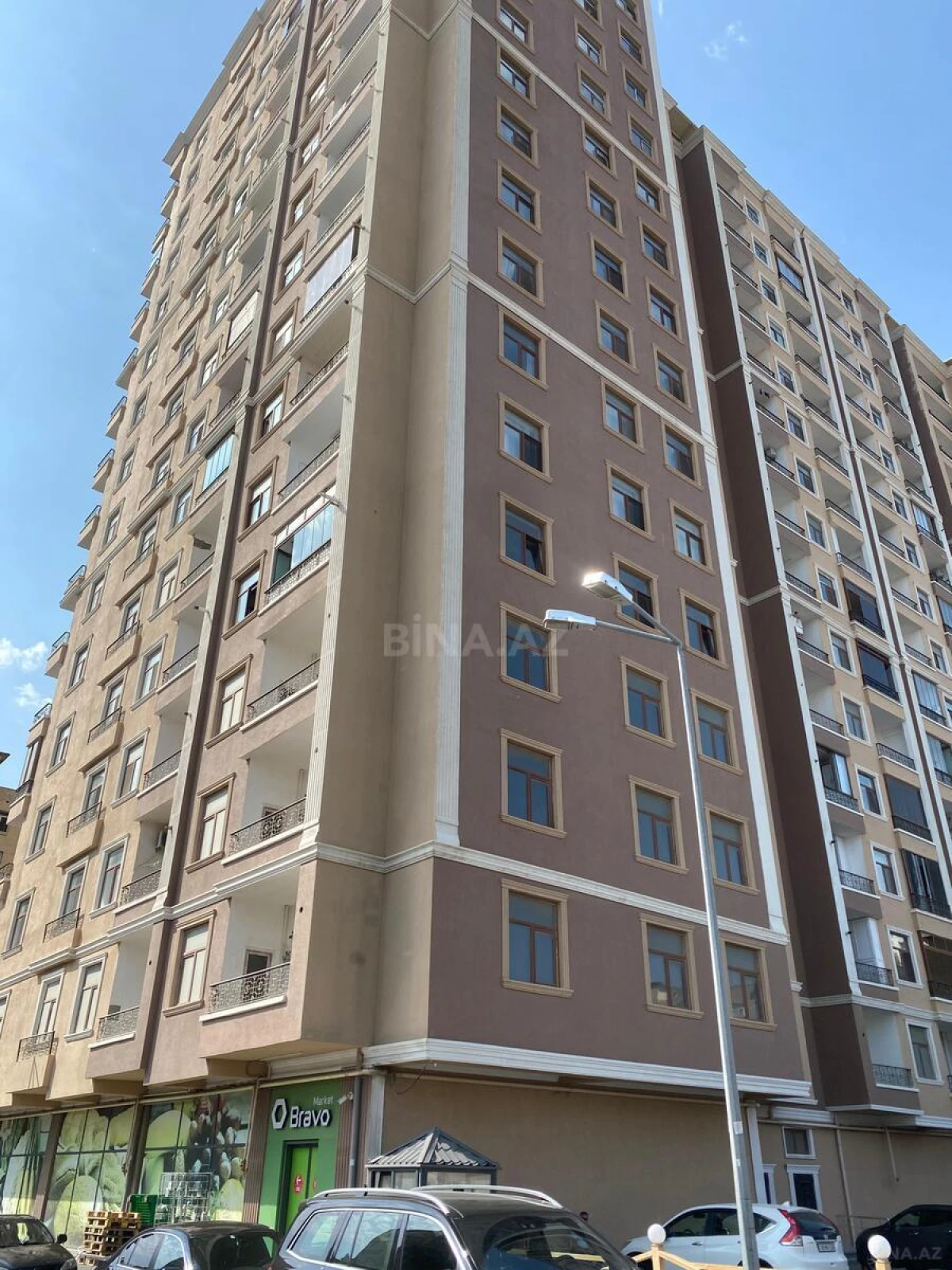 Satılır 3 otaqlı mənzil 153 m²