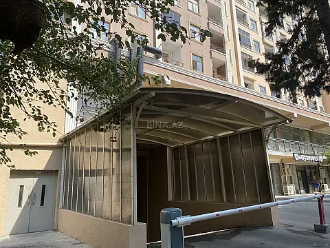 Satılır 3 otaqlı mənzil 153 m²