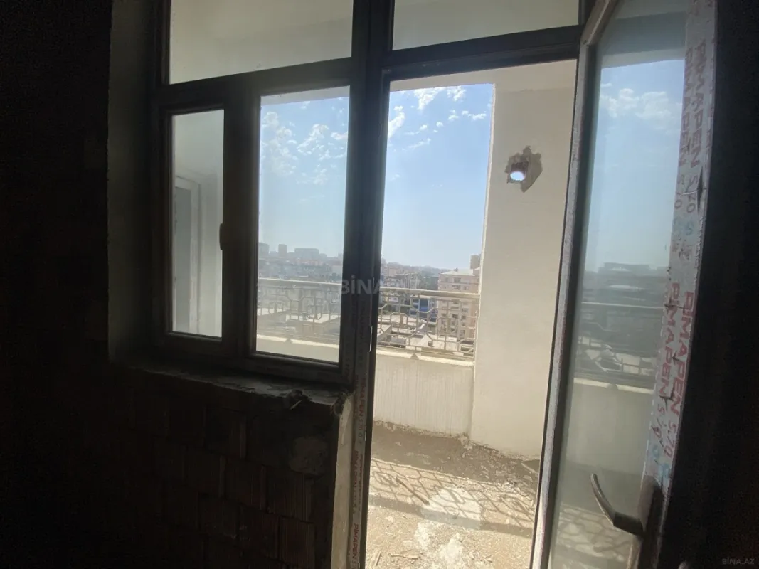 Satılır 3 otaqlı mənzil 153 m²