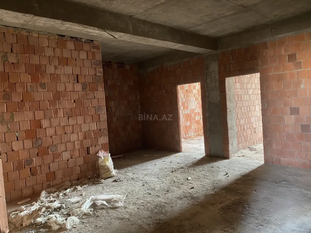 Satılır 3 otaqlı mənzil 153 m²