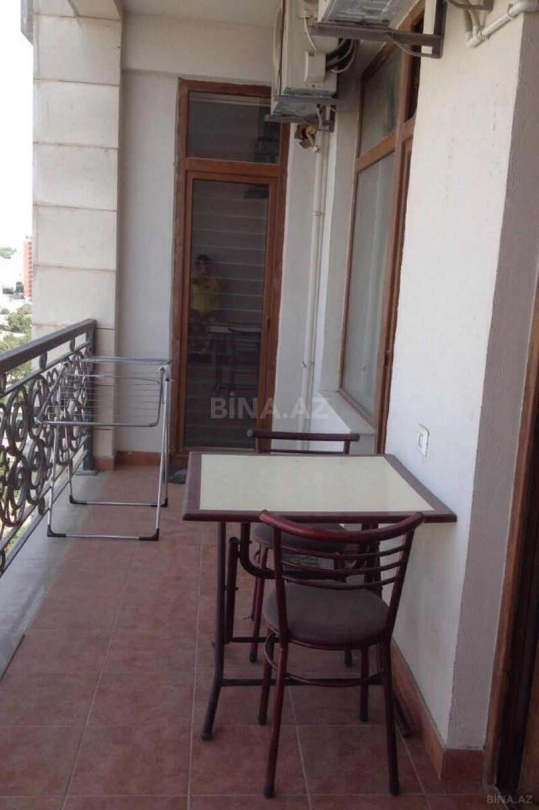 Kirayə verilir 2 otaqlı mənzil 110 m²