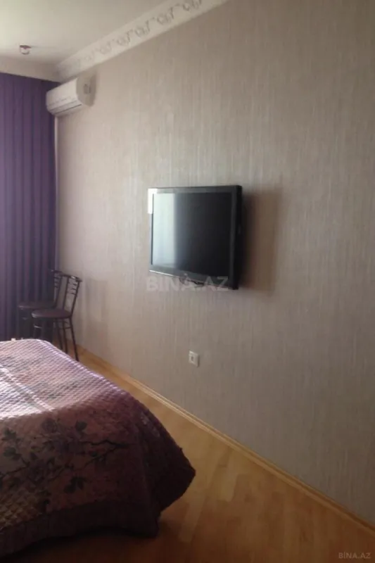 Kirayə verilir 2 otaqlı mənzil 110 m²