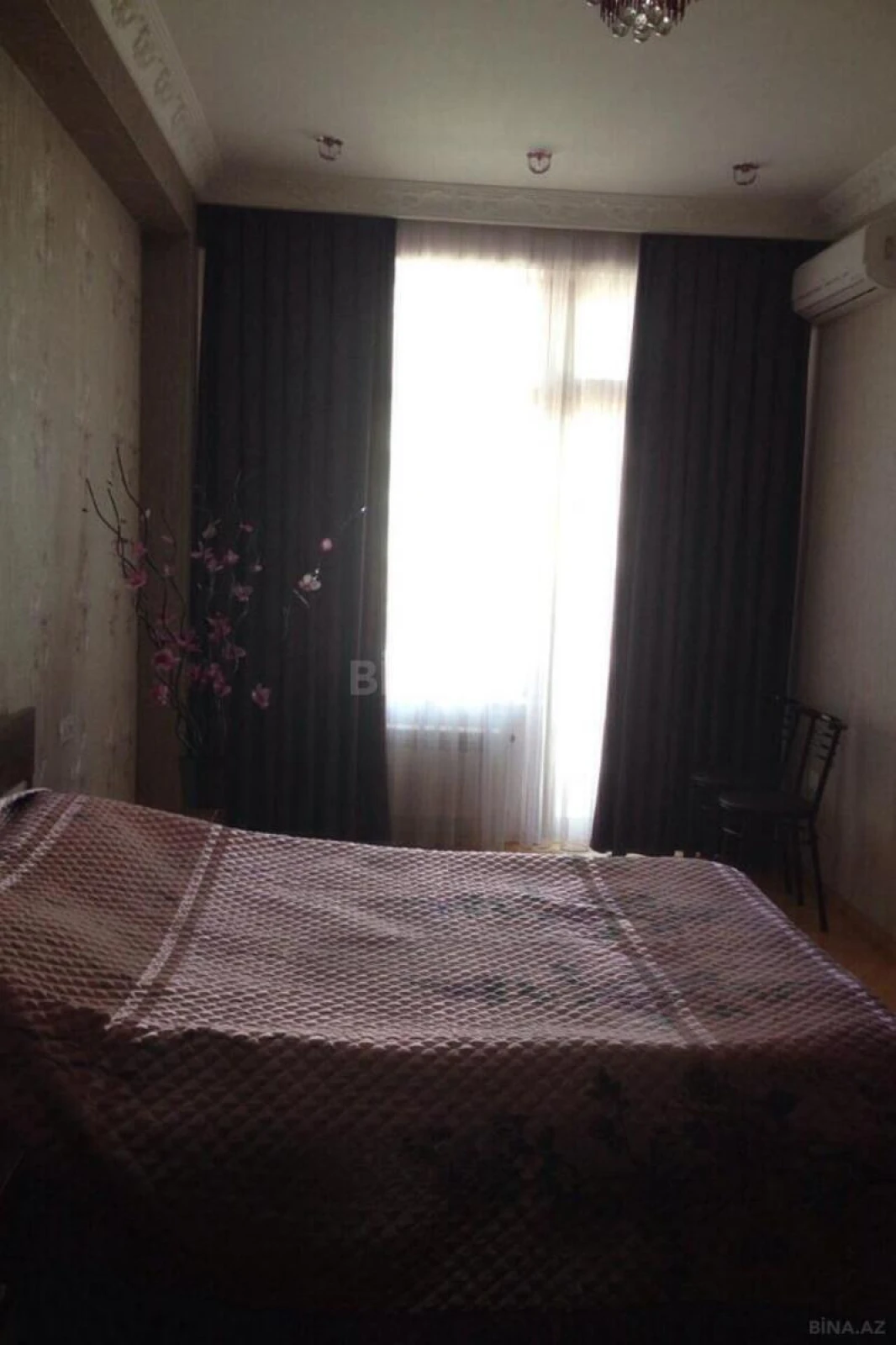 Kirayə verilir 2 otaqlı mənzil 110 m²