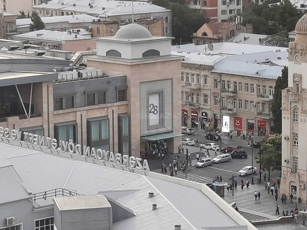 Kirayə verilir 2 otaqlı mənzil 75 m²