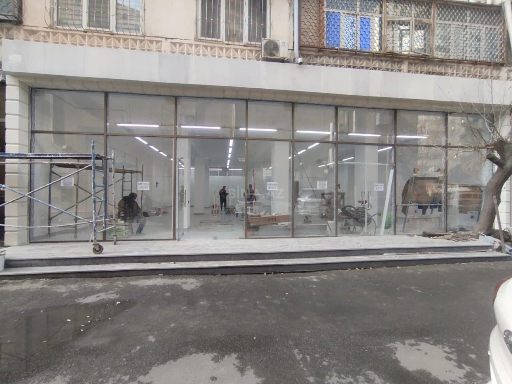 Kirayə verilir obyekt 180 m²