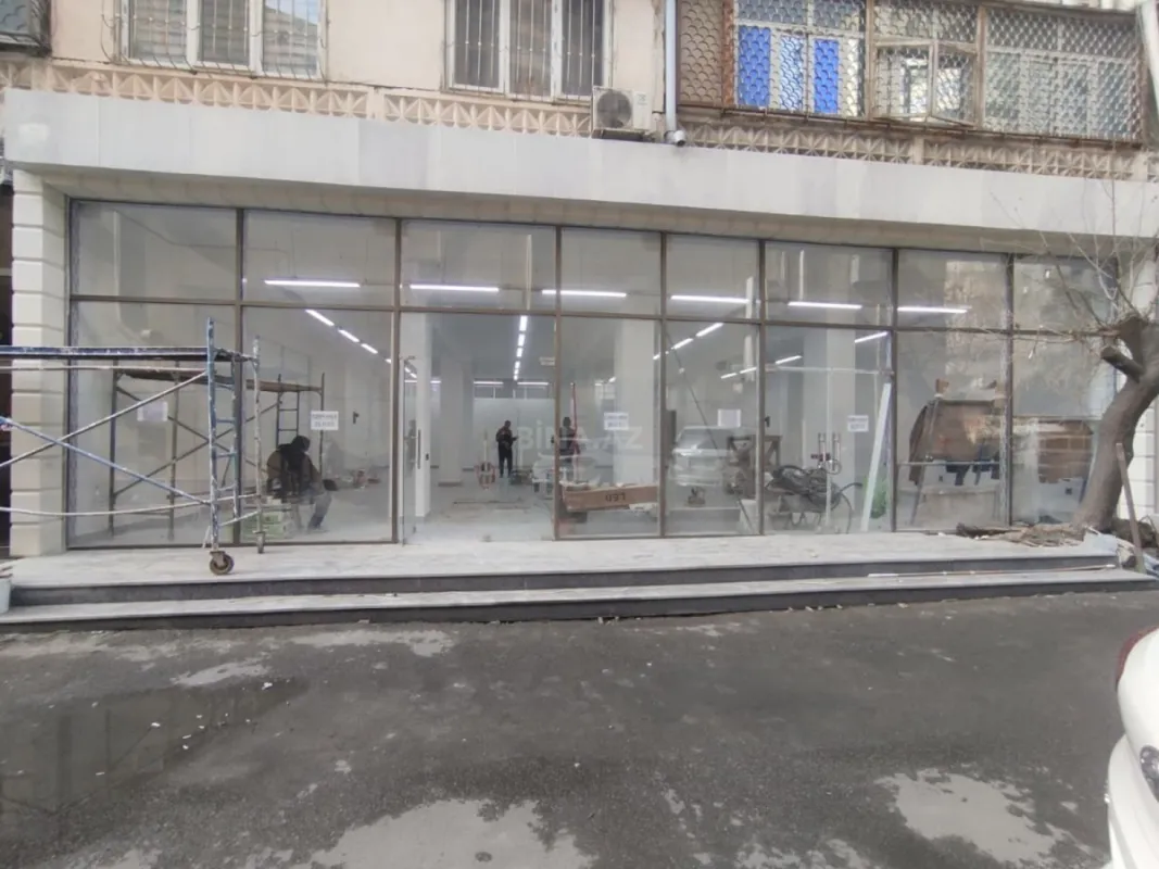 Kirayə verilir obyekt 180 m²