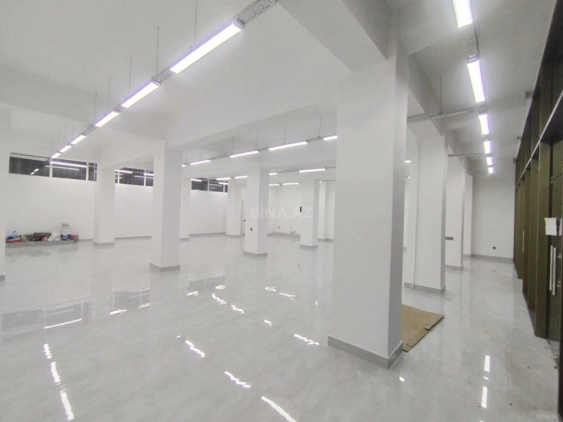 Kirayə verilir obyekt 180 m²