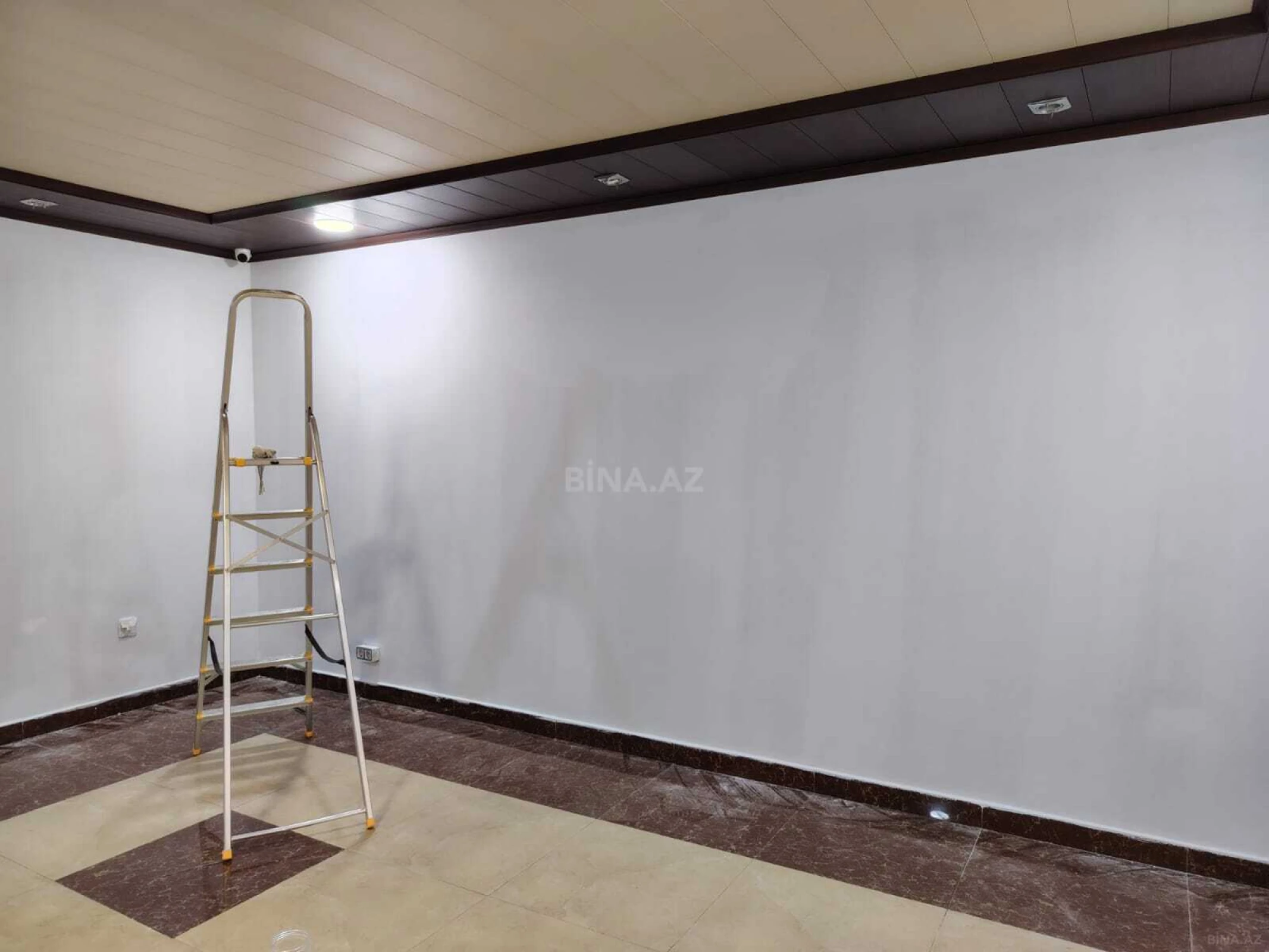 Kirayə verilir obyekt 75 m²