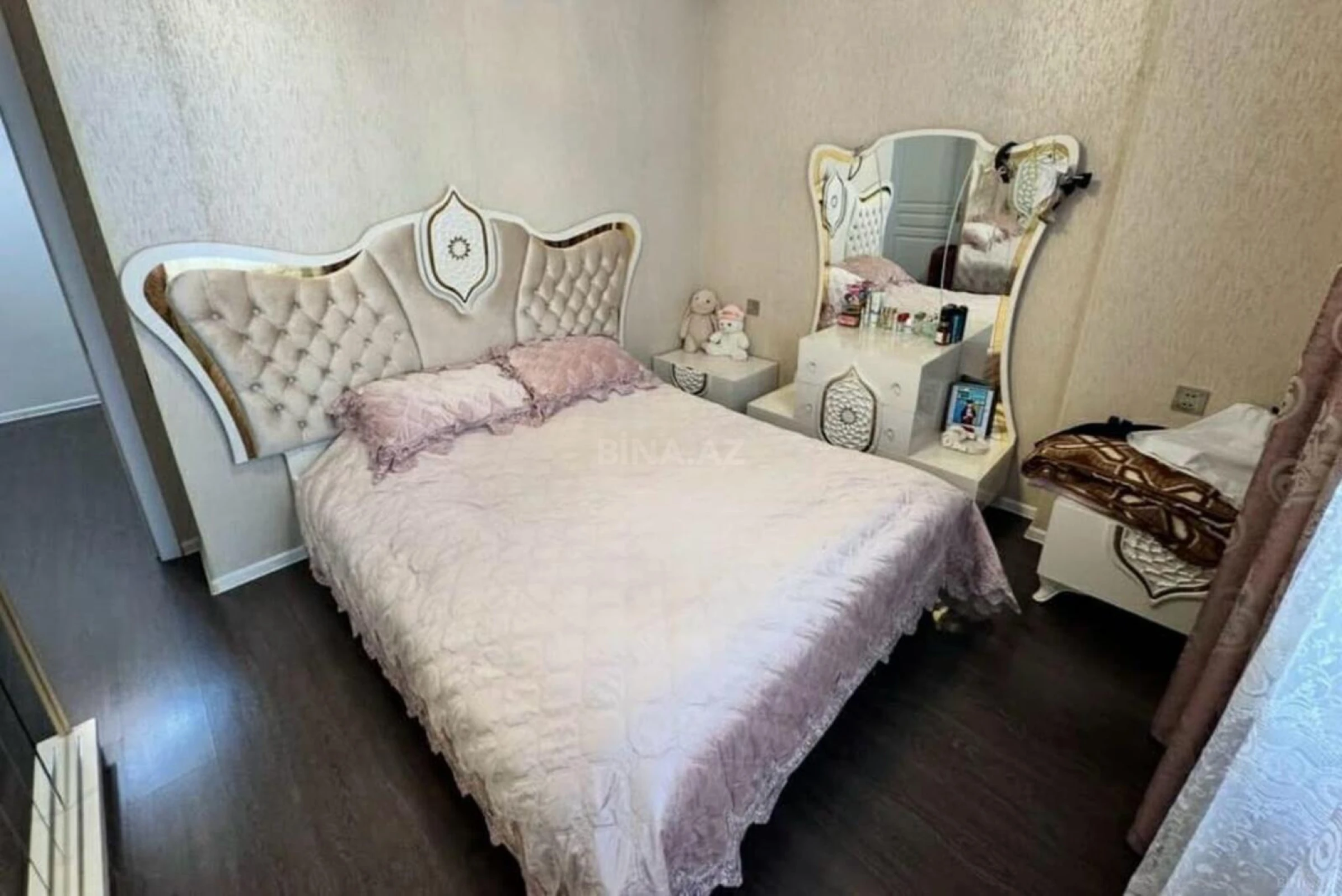 Satılır 2 otaqlı mənzil 60 m²