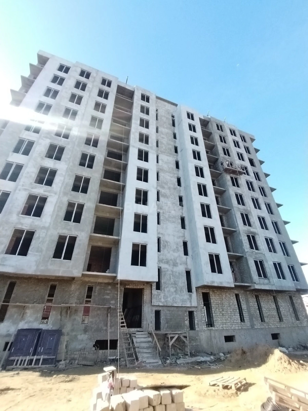 Satılır 2 otaqlı mənzil 86 m²