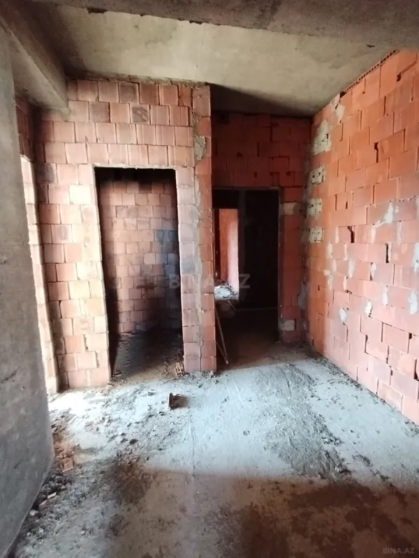 Satılır 2 otaqlı mənzil 86 m²