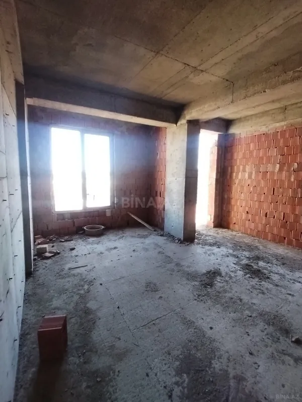 Satılır 2 otaqlı mənzil 86 m²