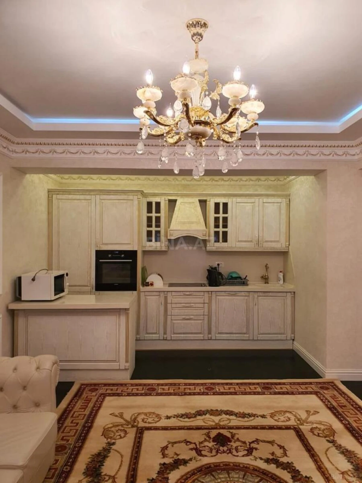 Kirayə verilir 3 otaqlı mənzil 105 m²