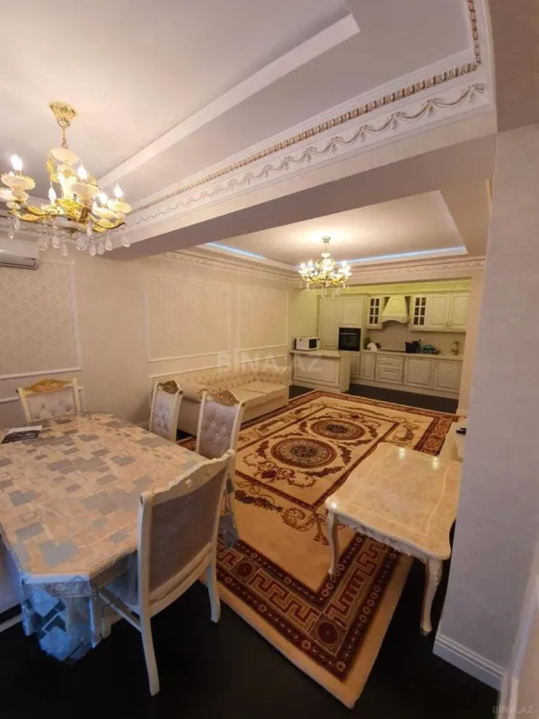 Kirayə verilir 3 otaqlı mənzil 105 m²