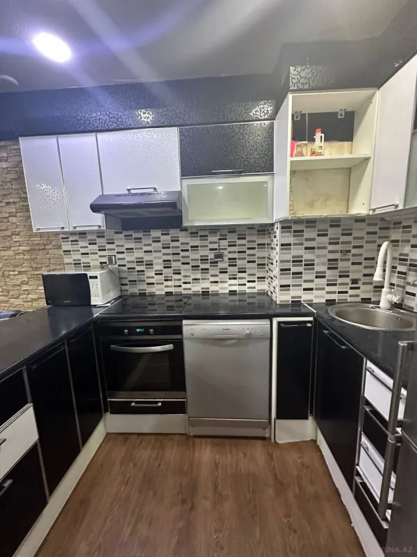 Kirayə verilir 2 otaqlı mənzil 50 m²