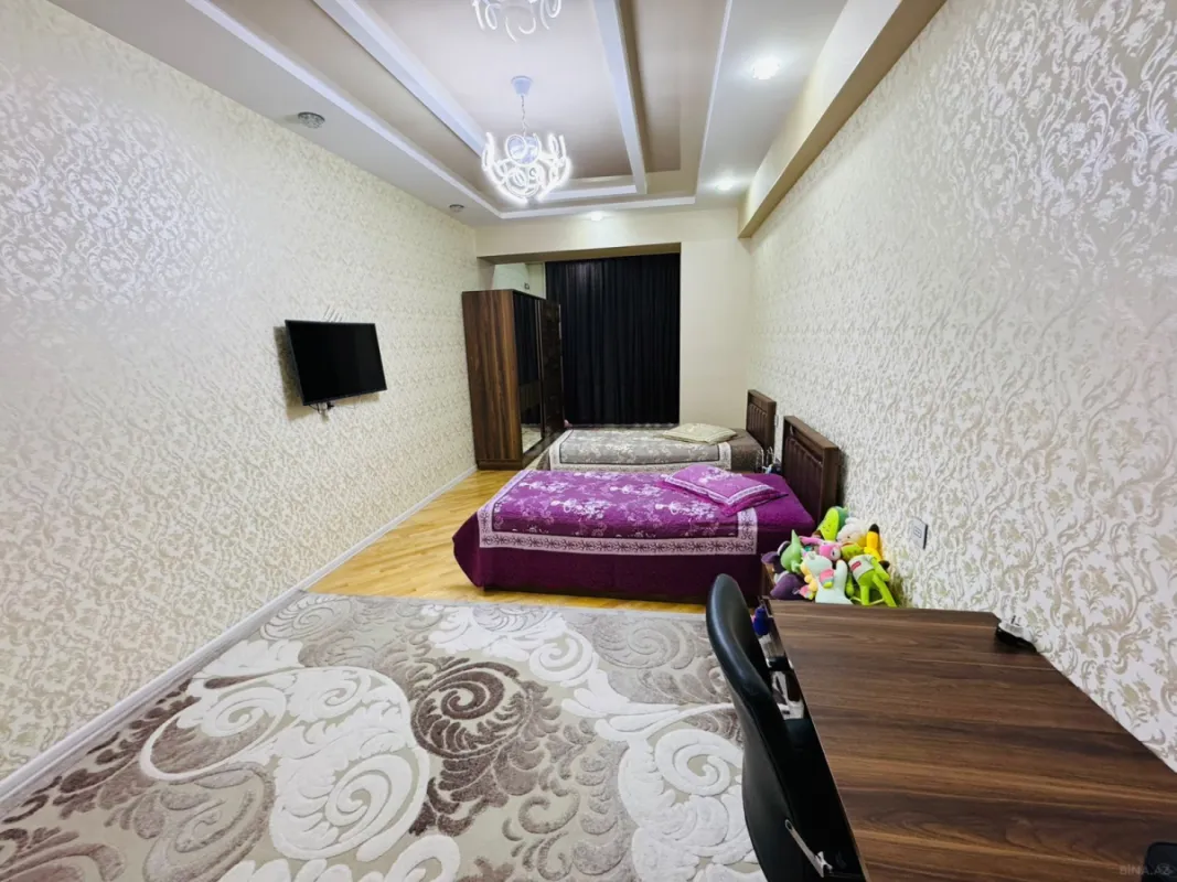 Satılır 3 otaqlı mənzil 150 m²