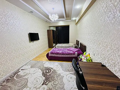 Satılır 3 otaqlı mənzil 150 m²