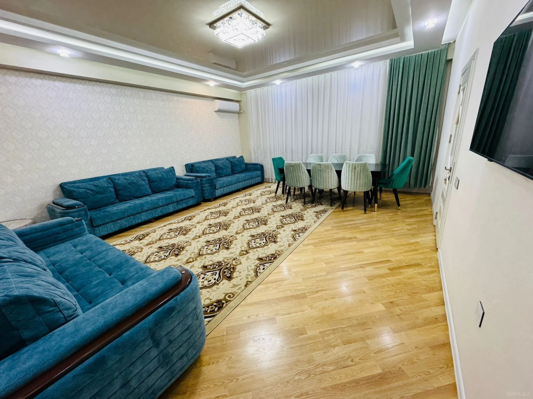 Satılır 3 otaqlı mənzil 150 m²