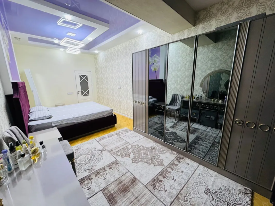 Satılır 3 otaqlı mənzil 150 m²