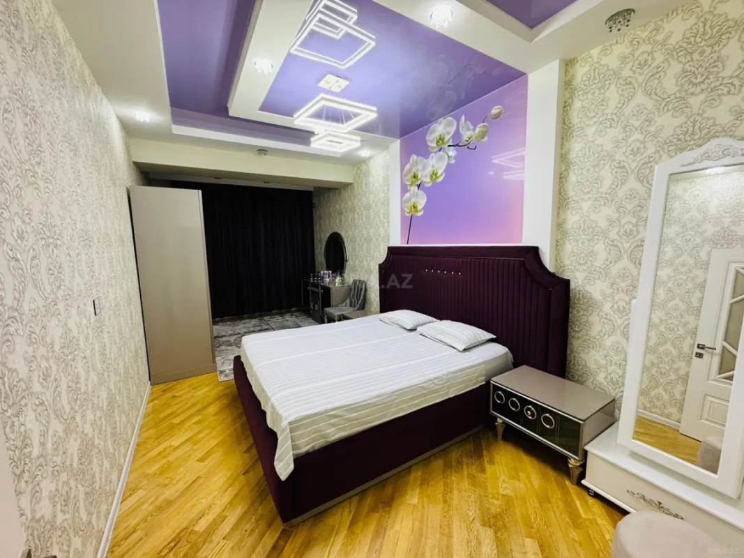 Satılır 3 otaqlı mənzil 150 m²