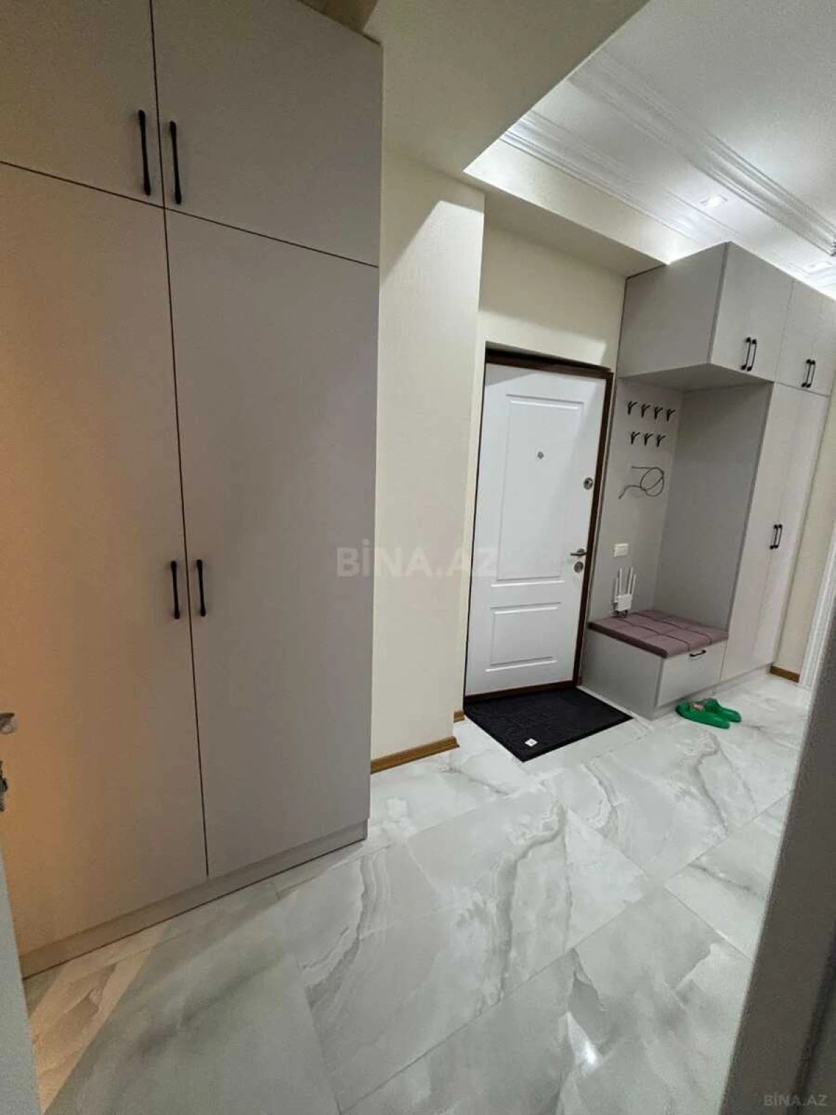 Kirayə verilir 2 otaqlı mənzil 78 m²