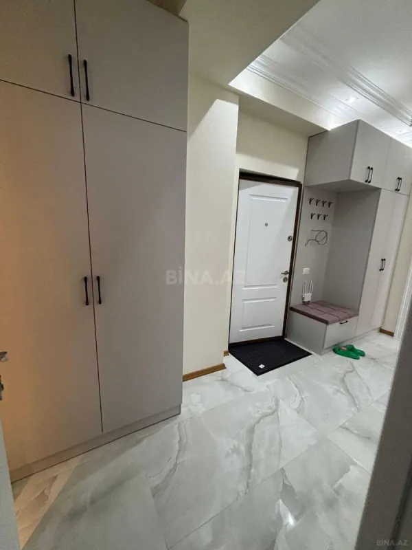 Kirayə verilir 2 otaqlı mənzil 78 m²