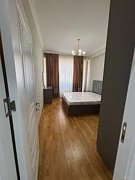 Kirayə verilir 2 otaqlı mənzil 78 m²