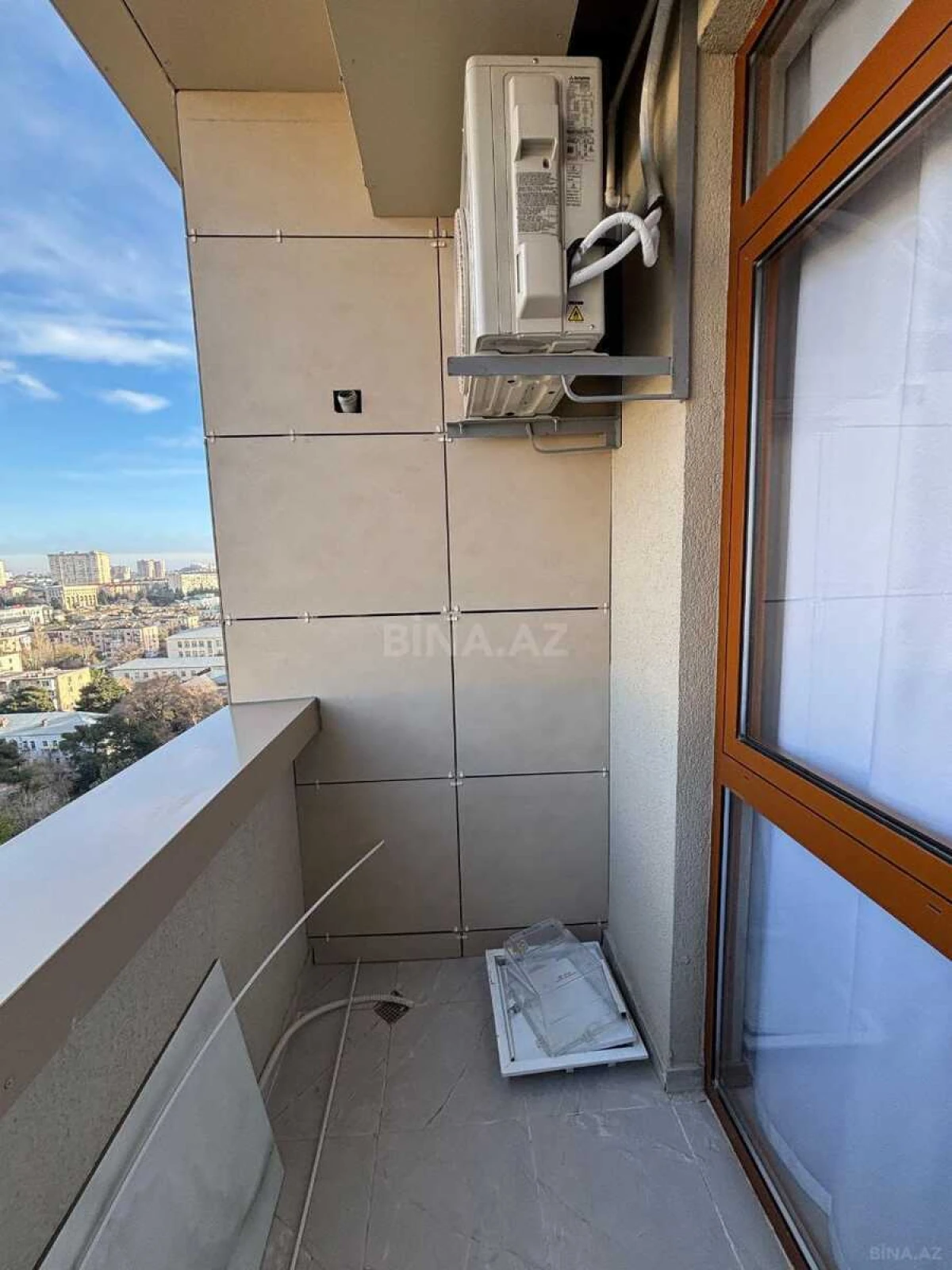 Kirayə verilir 2 otaqlı mənzil 78 m²