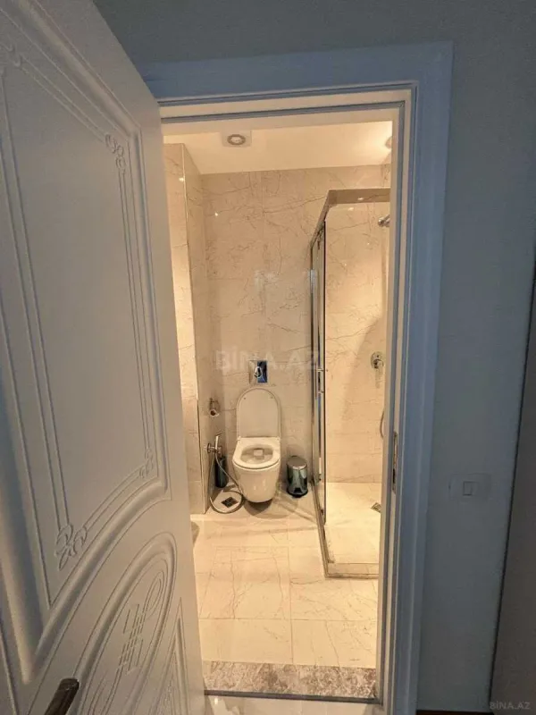 Kirayə verilir 2 otaqlı mənzil 78 m²