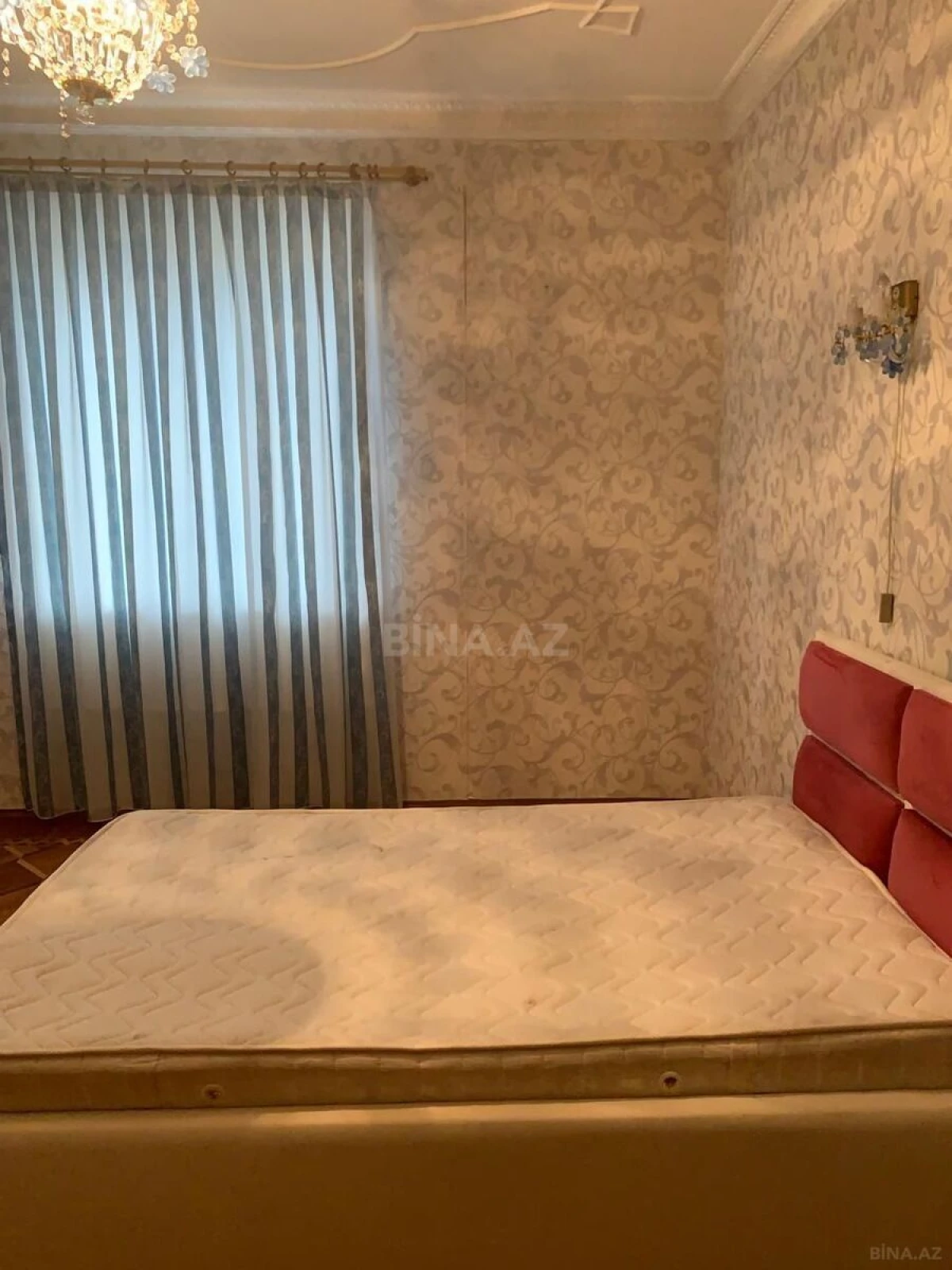 Kirayə verilir 4 otaqlı mənzil 95 m²