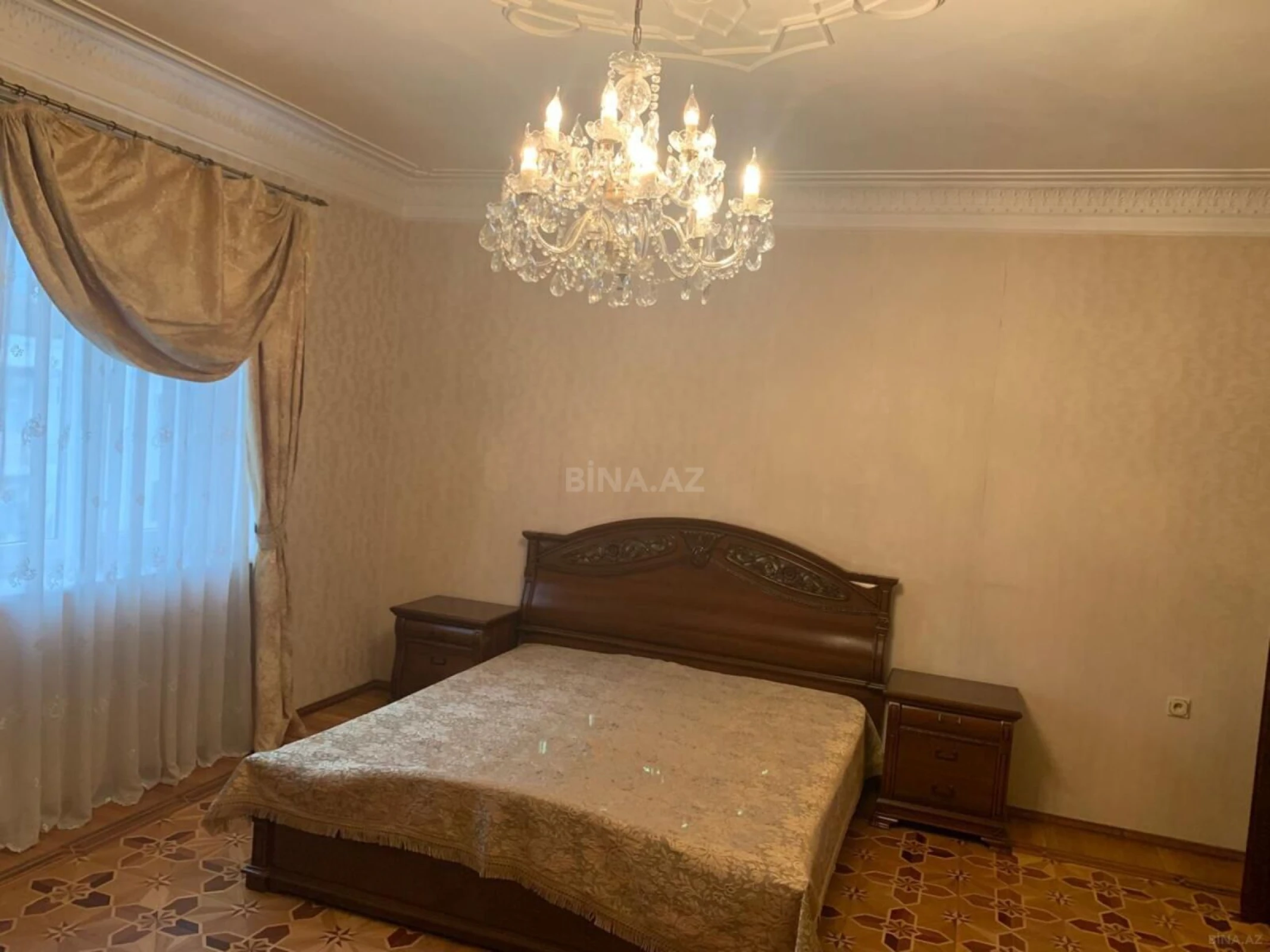 Kirayə verilir 4 otaqlı mənzil 95 m²