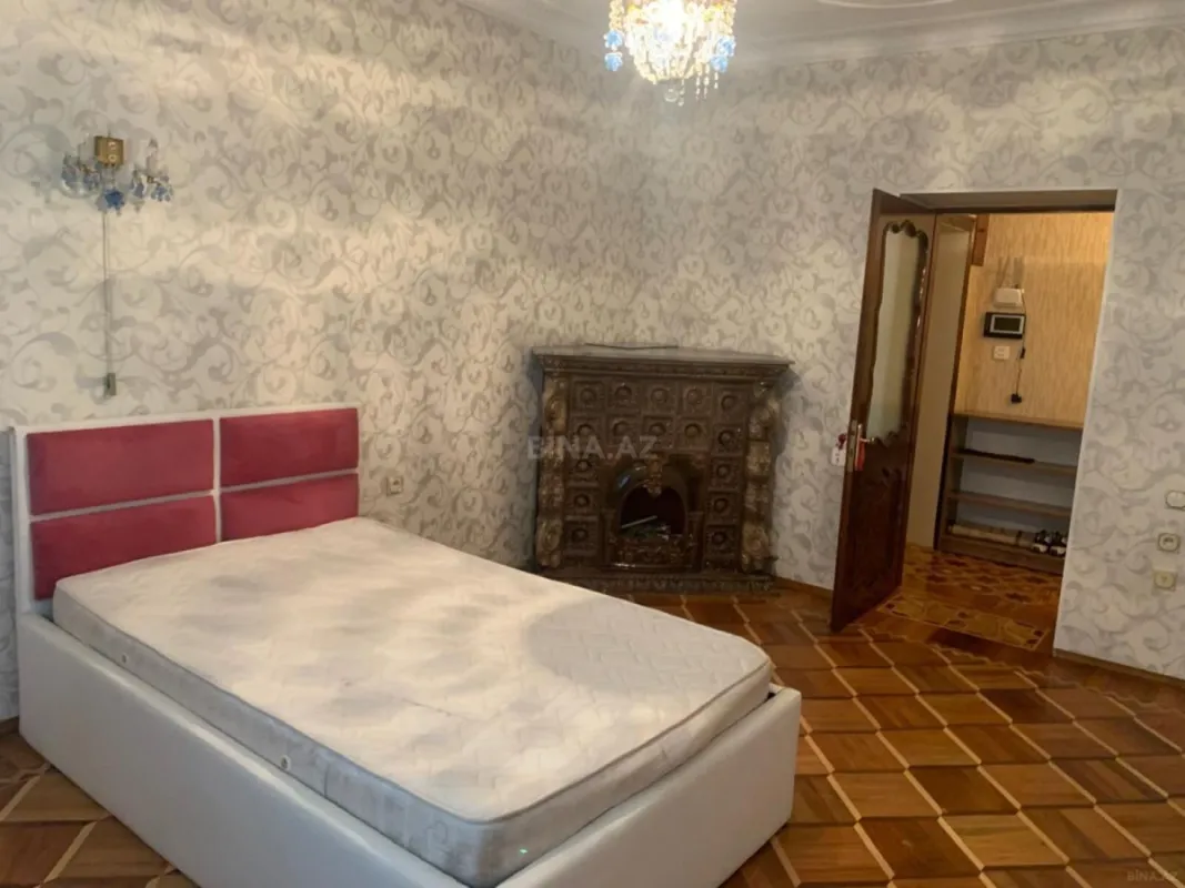 Kirayə verilir 4 otaqlı mənzil 95 m²