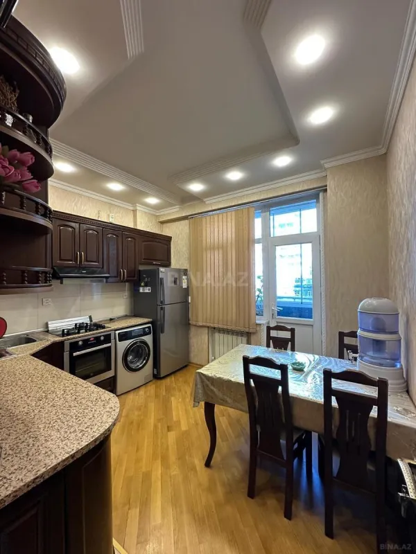 Satılır 1 otaqlı mənzil 60 m²