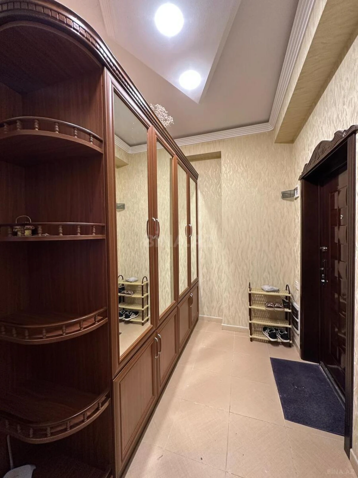 Satılır 1 otaqlı mənzil 60 m²
