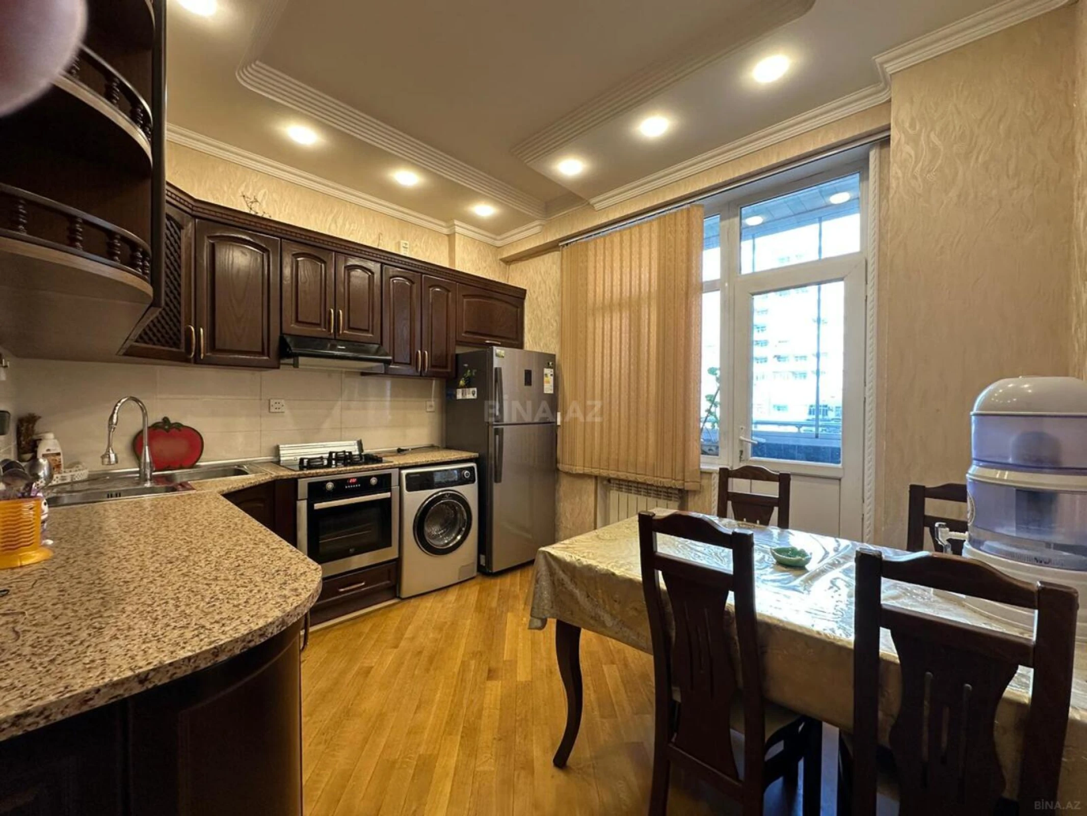 Satılır 1 otaqlı mənzil 60 m²